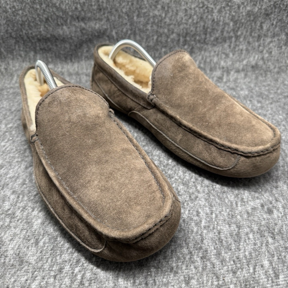 UGG Australia Ascot Genuine Shearling Suede Slippers Mens Size 11 Chocolate 5775